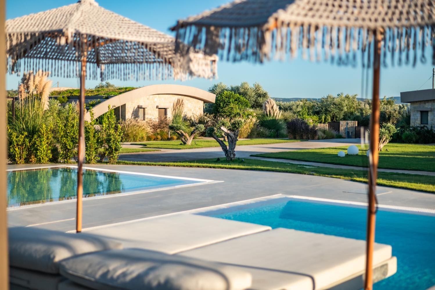 Nestor Luxury Villas Romanos  Esterno foto