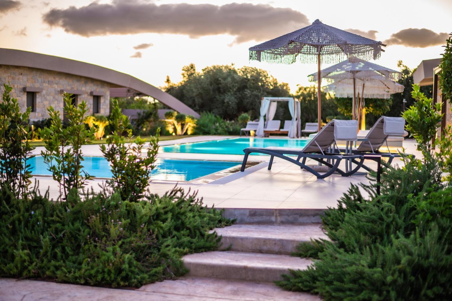Nestor Luxury Villas Romanos  Esterno foto